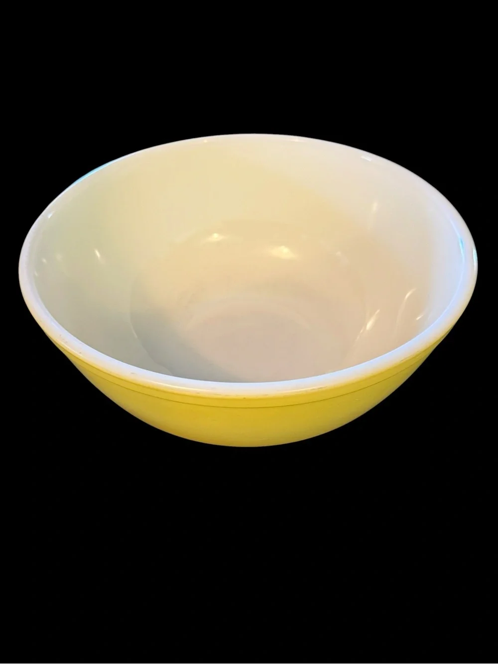Pyrex 4 Qt #404 Bright Yellow Ceramic Mixing or Serving Bowl